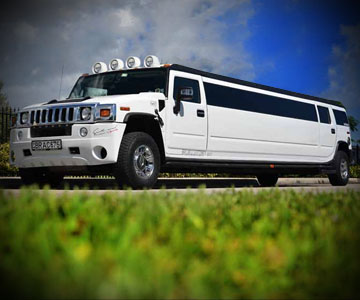Luxury limos in NYC Party Bus Online